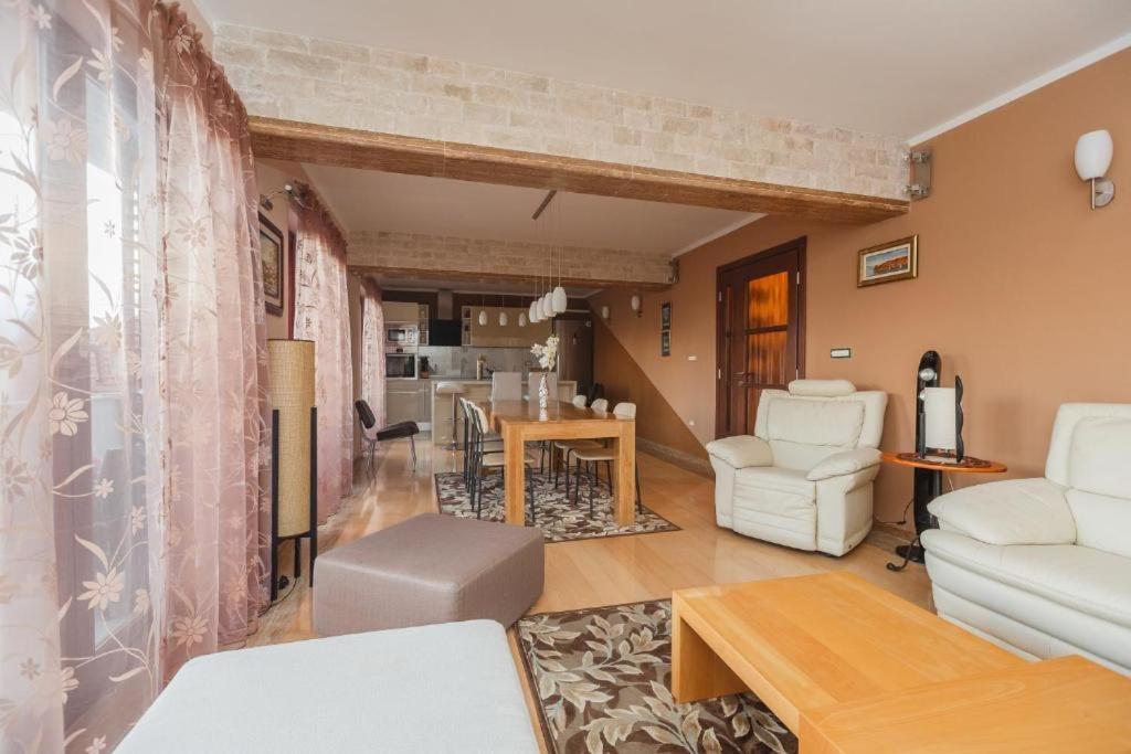 Luxury Apartments Near Bacvice Beach Spalato Esterno foto