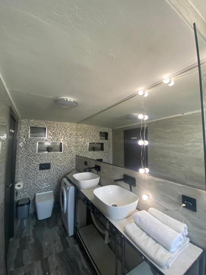 Luxury Apartments Near Bacvice Beach Spalato Esterno foto
