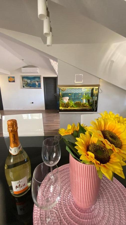 Luxury Apartments Near Bacvice Beach Spalato Esterno foto