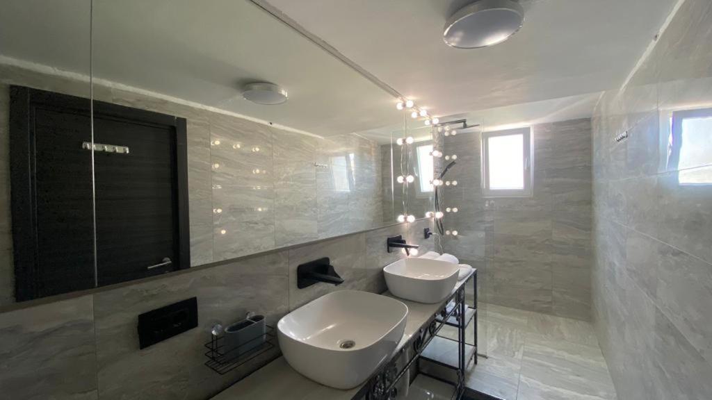 Luxury Apartments Near Bacvice Beach Spalato Esterno foto